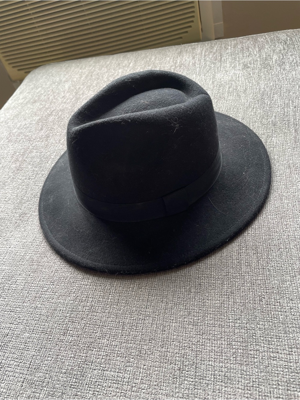 3/$30 H&M Black Wide-Brim Fedora Hat